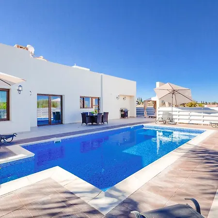 Alkistias & Konstantinos Villa