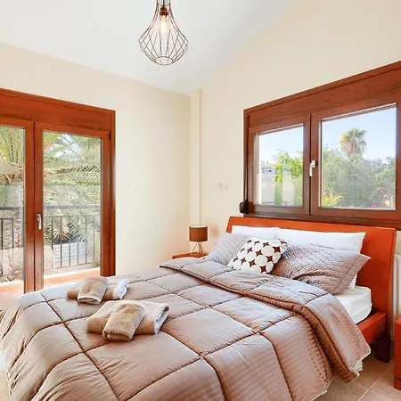 Alkistias & Konstantinos Villa Lachi