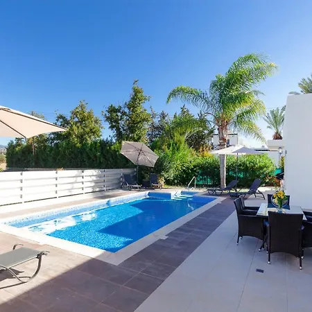 Villa Alkistias & Konstantinos Lachi