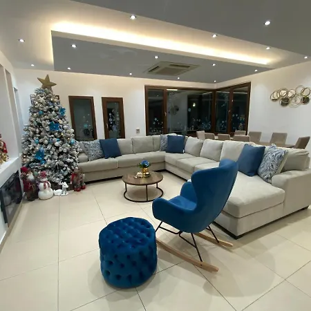 Alkistias & Konstantinos Villa