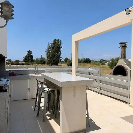 Villa Alkistias & Konstantinos Lachi